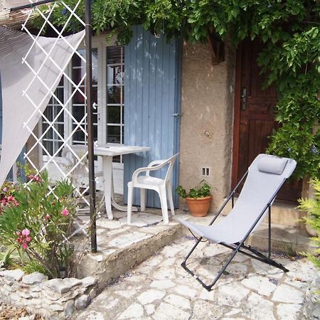 Petit Studio Atypique Et Cosy En Provence Saint-Étienne-les-Orgues Exterior photo